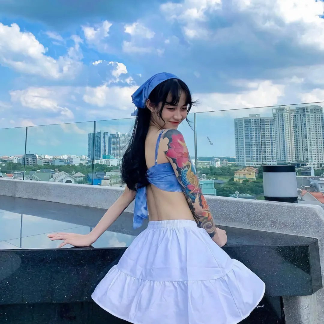 燃爱之高岭之花 海报